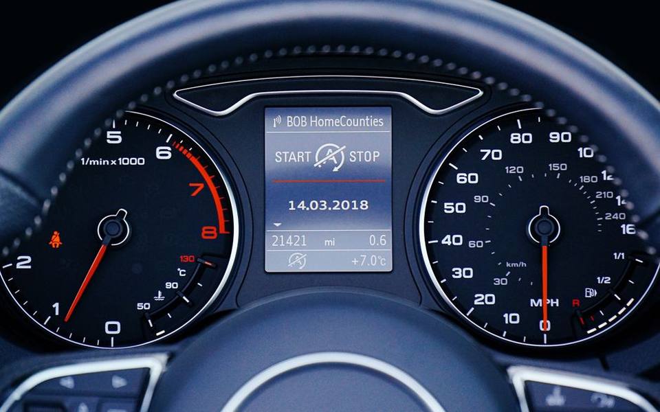How Towing Rates and Mileage Fees Are Calculated