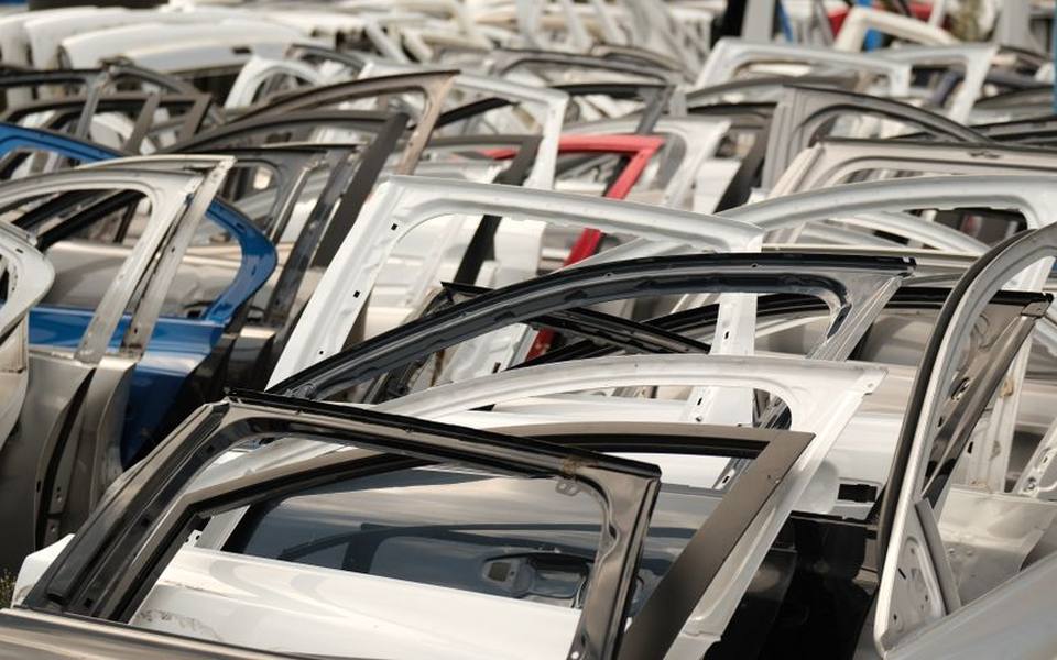 Automotive Scrap Value: How Junk Vehicles Compare to Steel